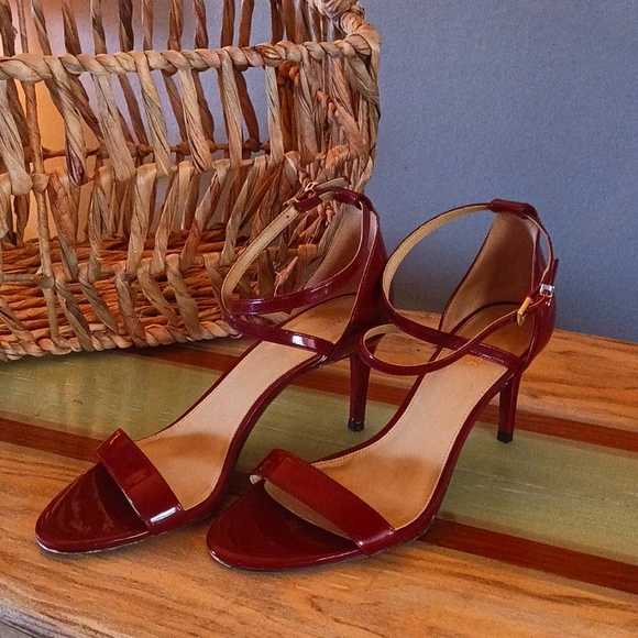 MICHAEL Michael Kors Shoes - MICHAEL Michael KORS Patent Maroon leather strappy 👠 heels 😍